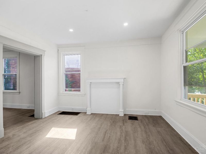 2344 Highland Avenue, Cincinnati, OH 45219 Photo 8