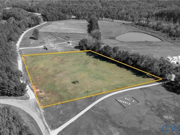 222 Luck Circle, South Hill, VA 23970