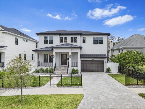 242 ESTADO WAY NE, ST PETERSBURG, FL 33704