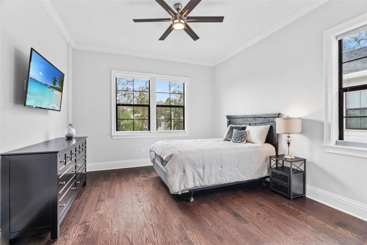 242 Estado Way Ne, Saint Petersburg, FL 33704 Photo