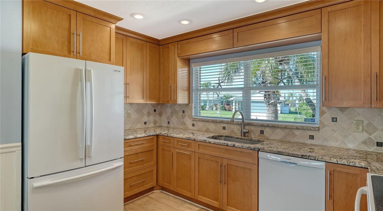 4503 Coral Lake Drive, Bradenton, FL 34210 Photo