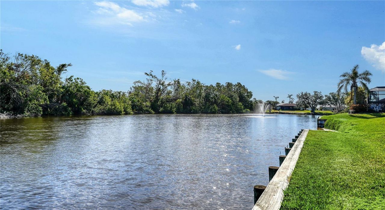 4503 Coral Lake Drive, Bradenton, FL 34210 Photo