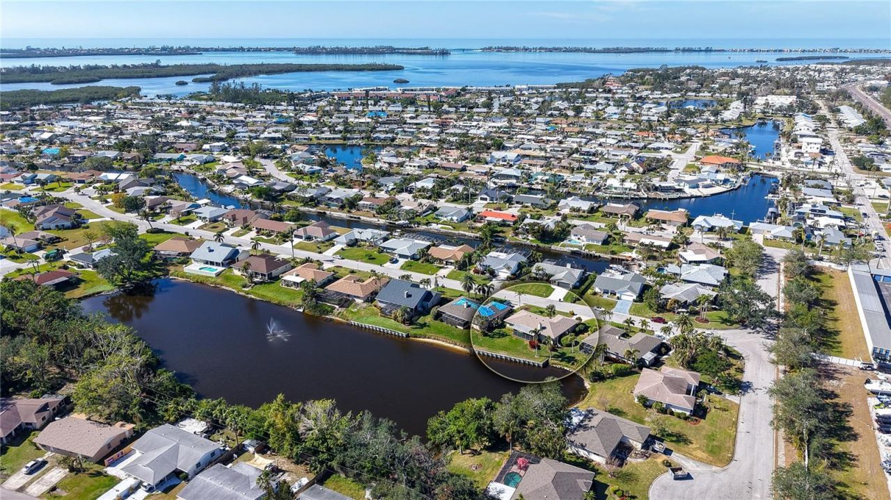 4503 Coral Lake Drive, Bradenton, FL 34210 Photo