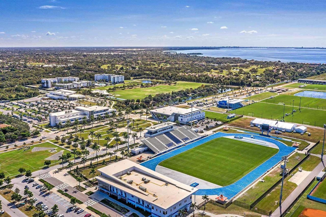 4503 Coral Lake Drive, Bradenton, FL 34210 Photo