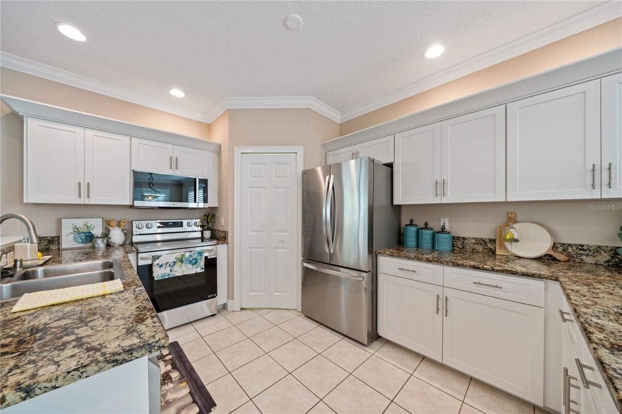 3106 Colonial Drive, Clearwater, FL 33759 Photo