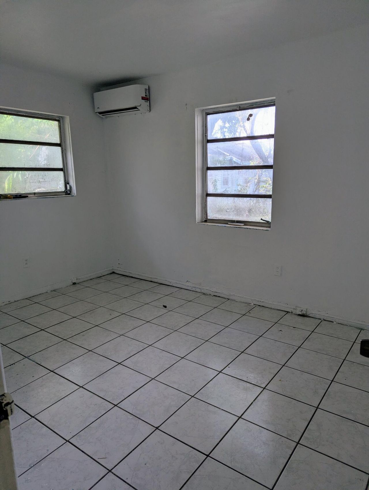 355 NE 55th Terrace, Miami, FL 33137 Photo