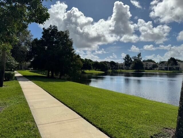 4755 Palmbrooke Circle, West Palm Beach, FL 33417 Photo