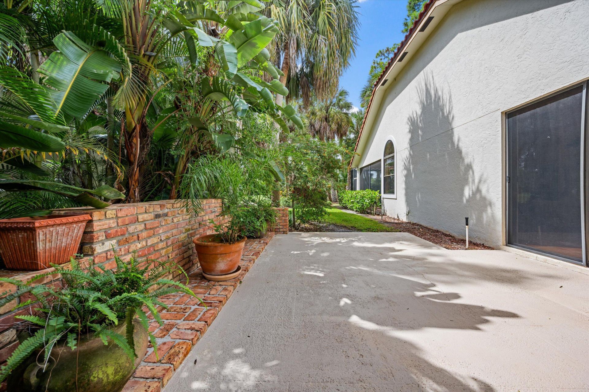 1535 Fairway Terrace, West Palm Beach, FL 33411 Photo
