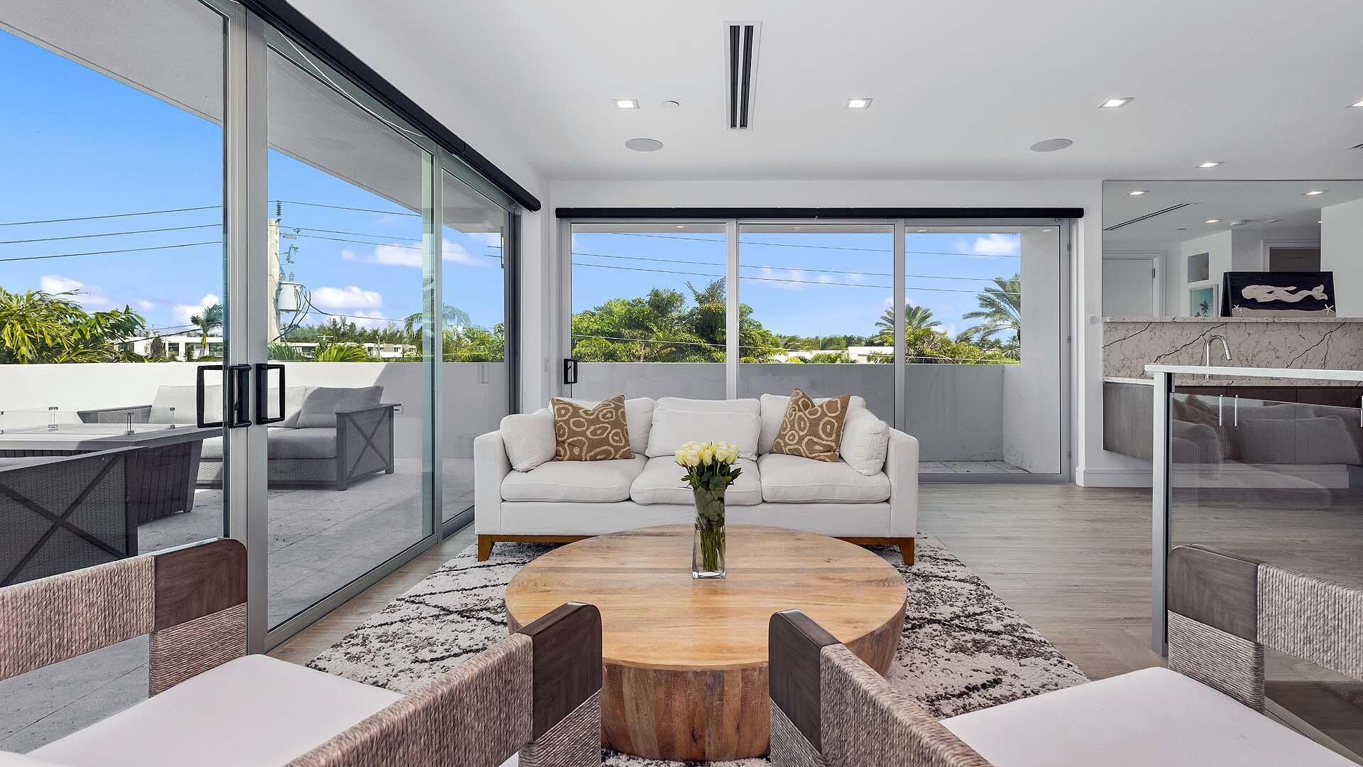 917 Bucida Road, Unit A, Delray Beach, FL 33483 Photo