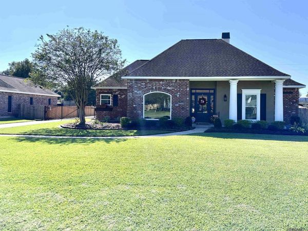 12238 S Milstead Pl, Baton Rouge, LA 70818