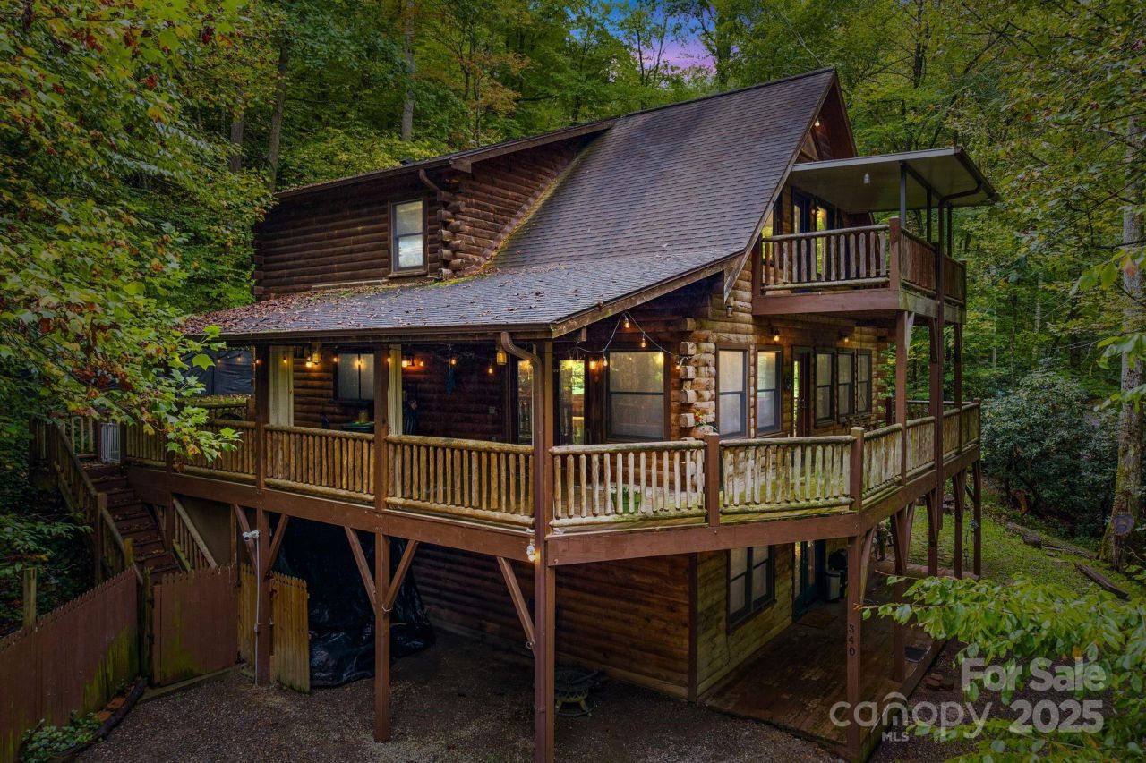 340 Henry Dingus Way, Maggie Valley, NC 28751 Main Photo