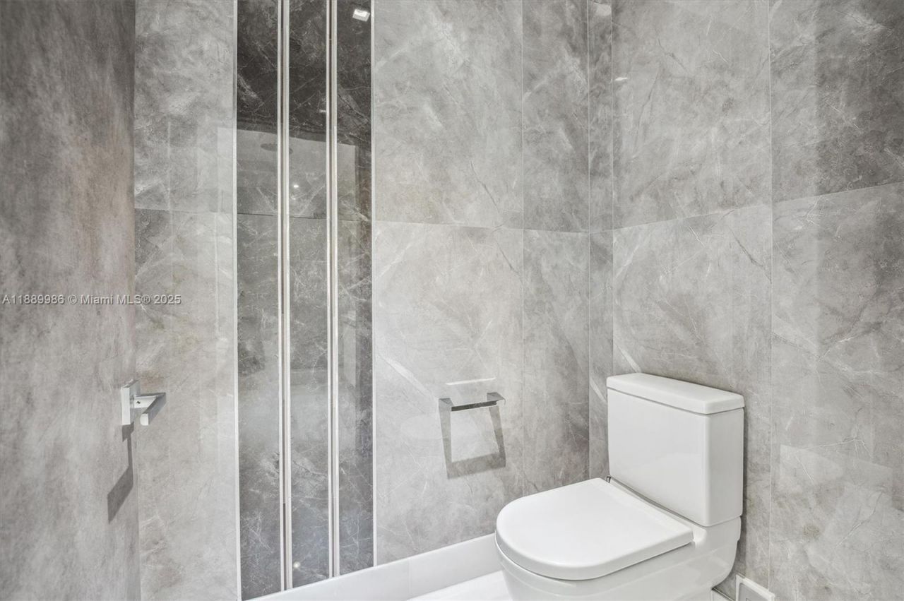 330 Sunny Isles Blvd, Unit 5-UPH04, Sunny Isles Beach, FL 33160 Photo