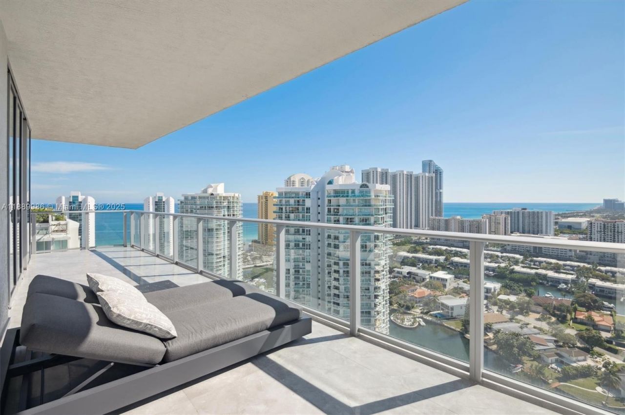 330 Sunny Isles Blvd, Unit 5-UPH04, Sunny Isles Beach, FL 33160 Photo