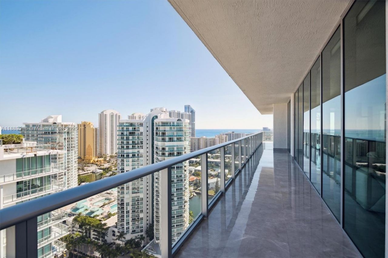 330 Sunny Isles Blvd, Unit 5-UPH04, Sunny Isles Beach, FL 33160 Photo