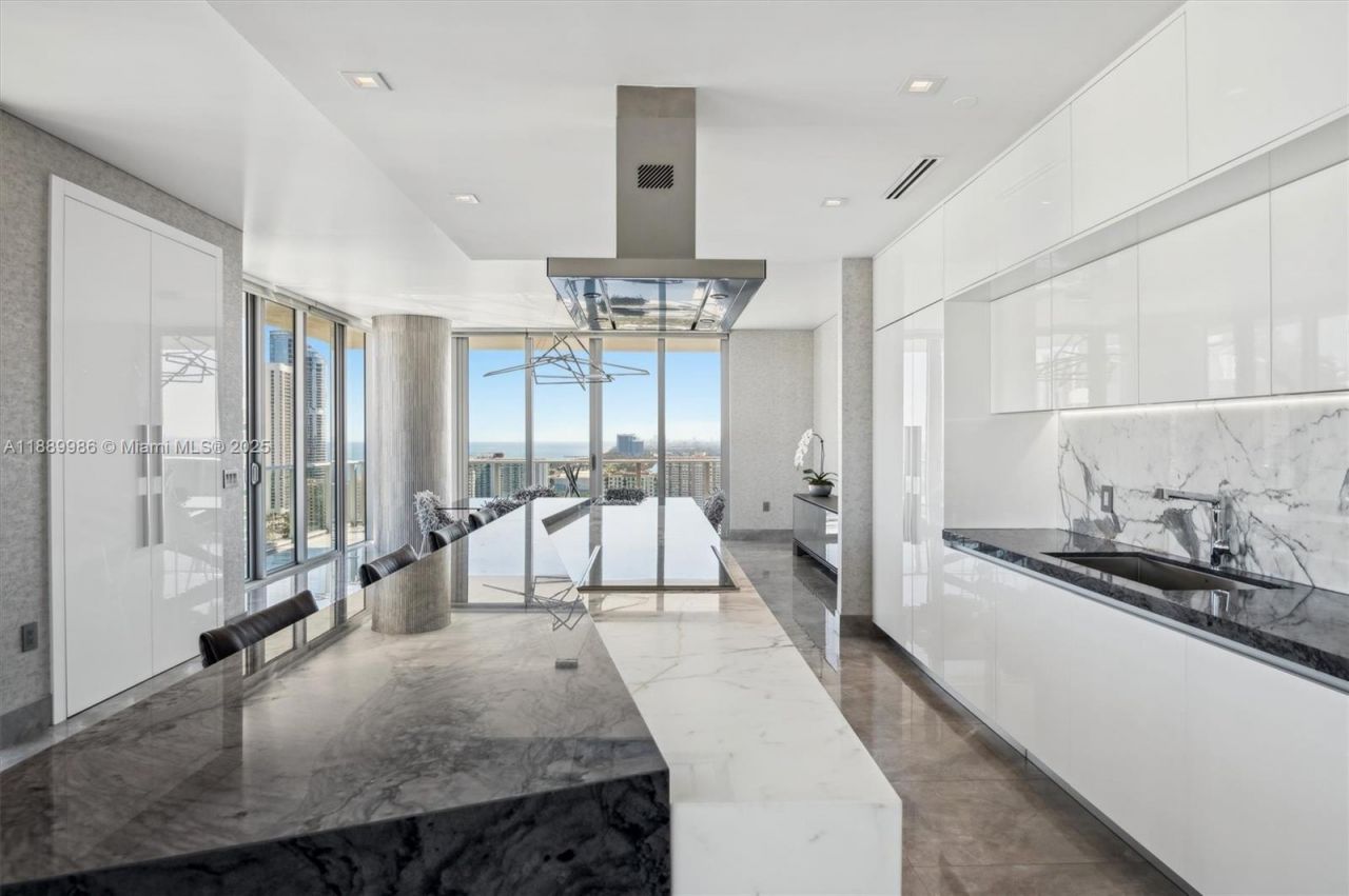 330 Sunny Isles Blvd, Unit 5-UPH04, Sunny Isles Beach, FL 33160 Photo