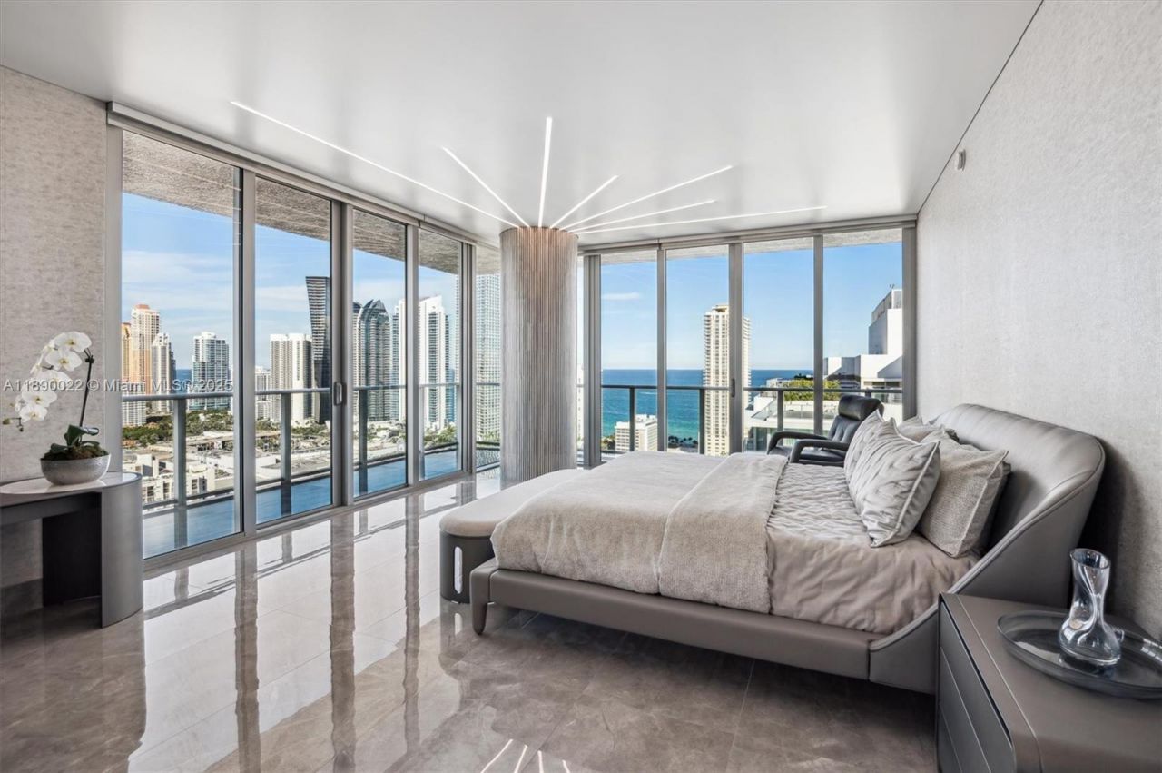 330 Sunny Isles Blvd, Unit 5-UPH04, Sunny Isles Beach, FL 33160 Photo