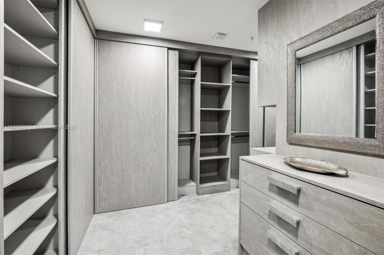 330 Sunny Isles Blvd, Unit 5-UPH04, Sunny Isles Beach, FL 33160 Photo