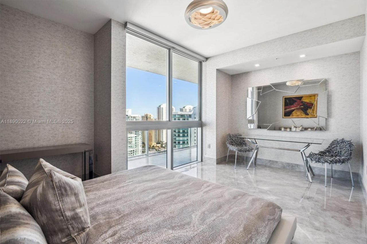 330 Sunny Isles Blvd, Unit 5-UPH04, Sunny Isles Beach, FL 33160 Photo