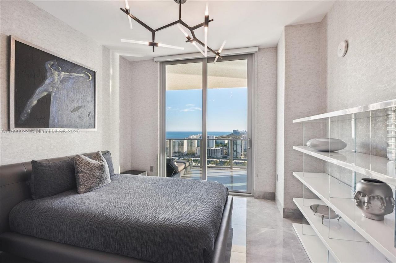 330 Sunny Isles Blvd, Unit 5-UPH04, Sunny Isles Beach, FL 33160 Photo