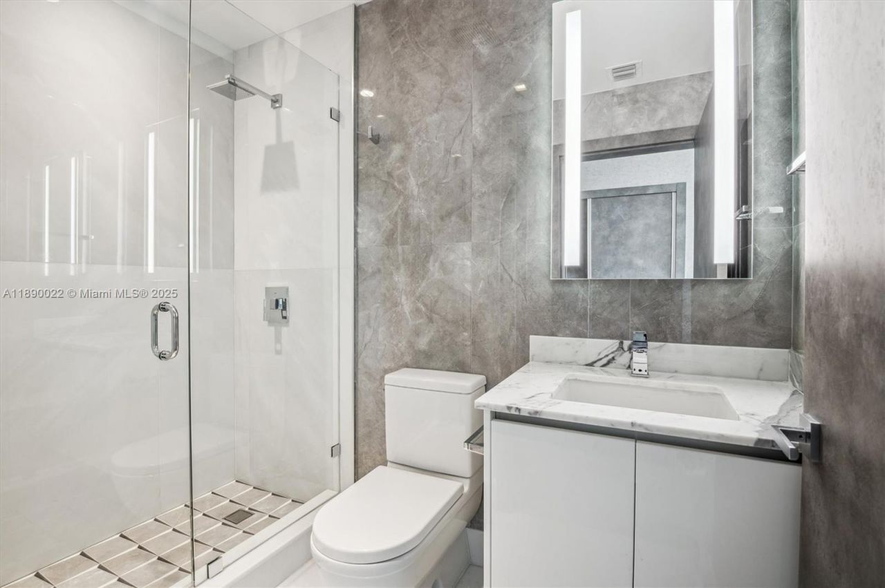 330 Sunny Isles Blvd, Unit 5-UPH04, Sunny Isles Beach, FL 33160 Photo