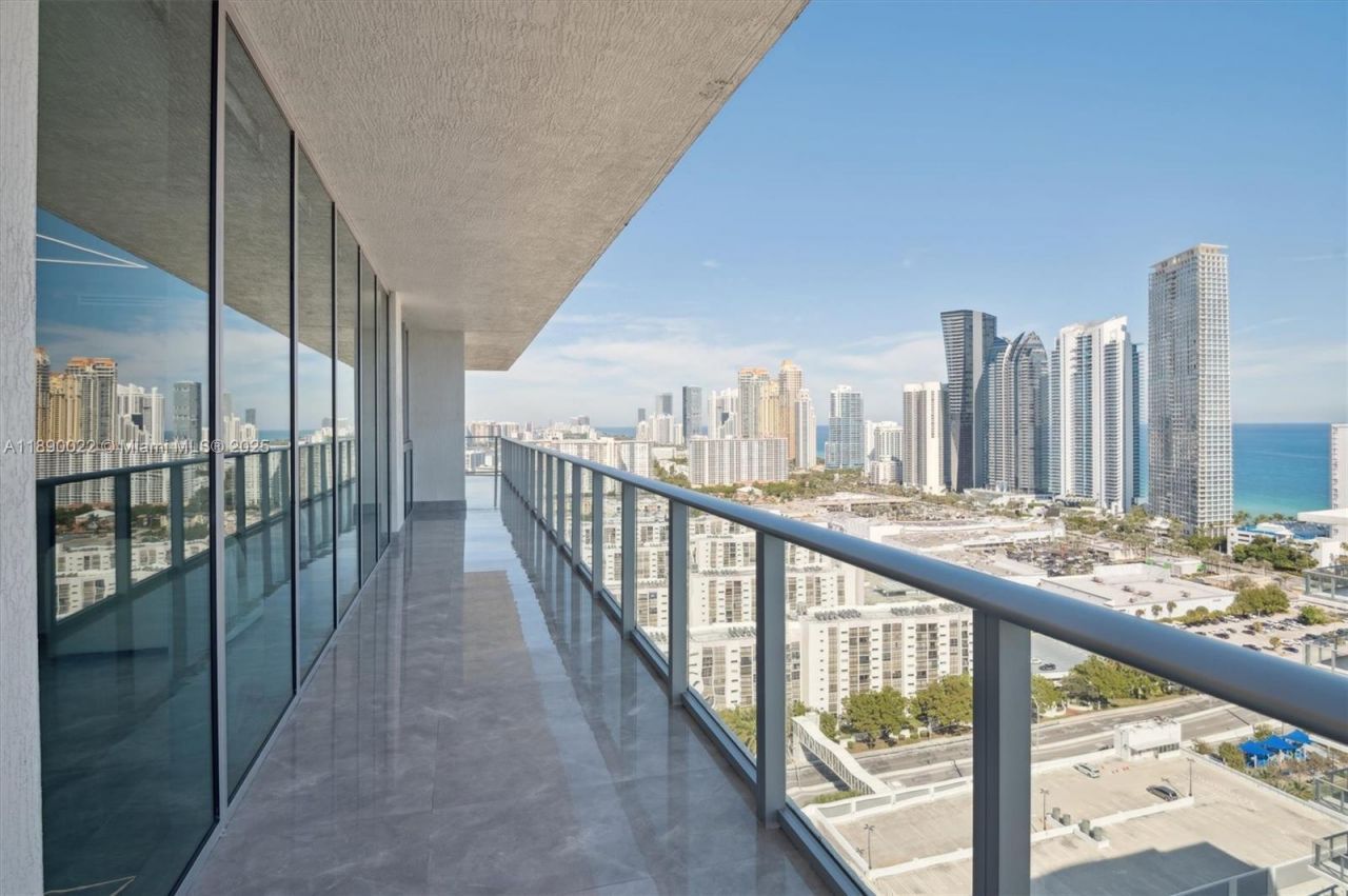 330 Sunny Isles Blvd, Unit 5-UPH04, Sunny Isles Beach, FL 33160 Photo