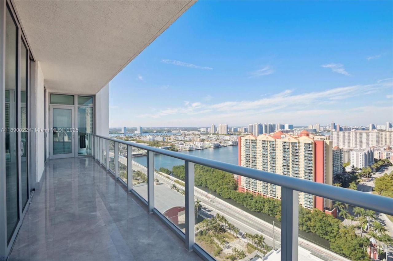 330 Sunny Isles Blvd, Unit 5-UPH04, Sunny Isles Beach, FL 33160 Photo