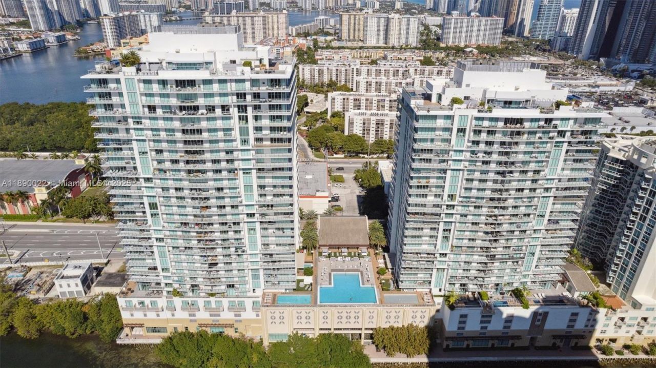 330 Sunny Isles Blvd, Unit 5-UPH04, Sunny Isles Beach, FL 33160 Photo