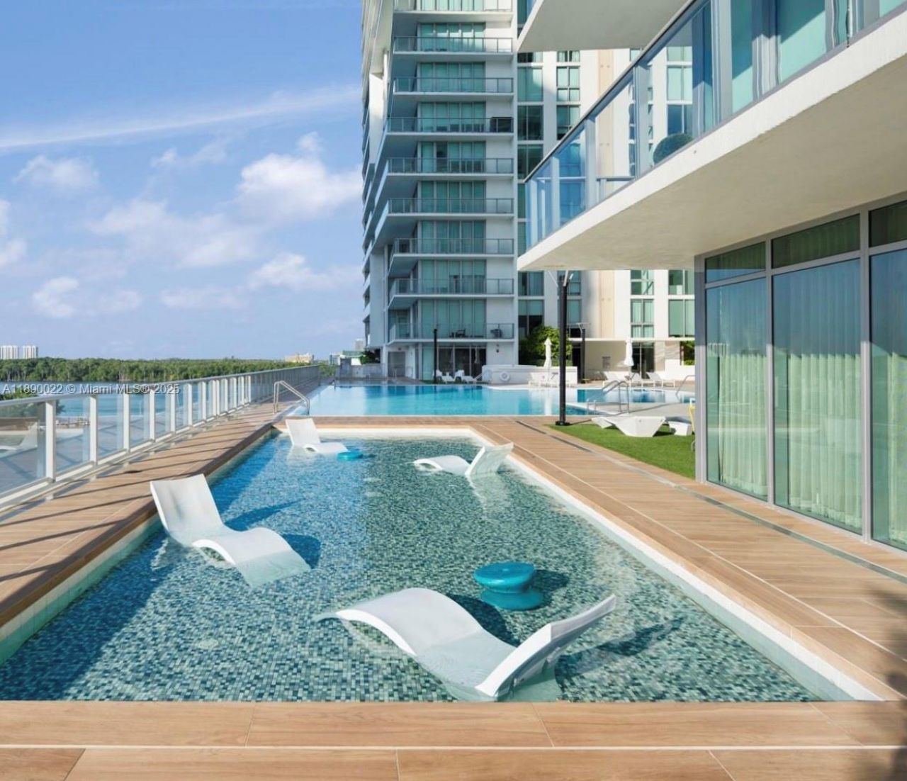 330 Sunny Isles Blvd, Unit 5-UPH04, Sunny Isles Beach, FL 33160 Photo