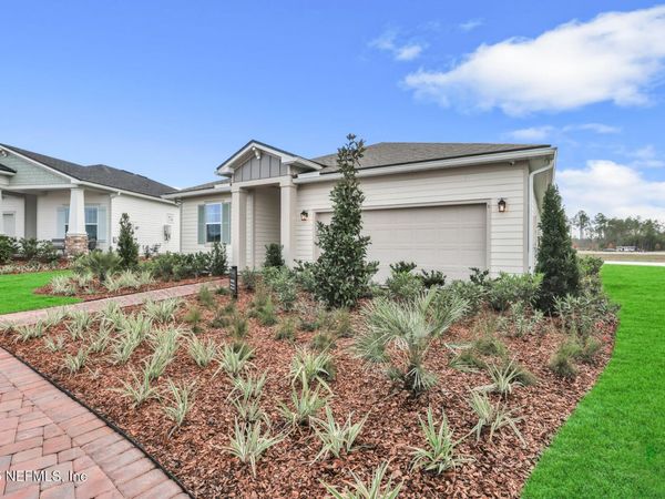 3 SILVER GLEN Drive, Palm Coast, FL 32137