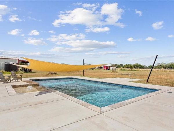 1045 Shiloh Trail , China Spring, TX 76633