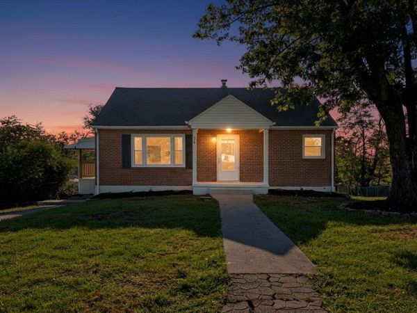 210 Post RD, Roanoke, VA 24019