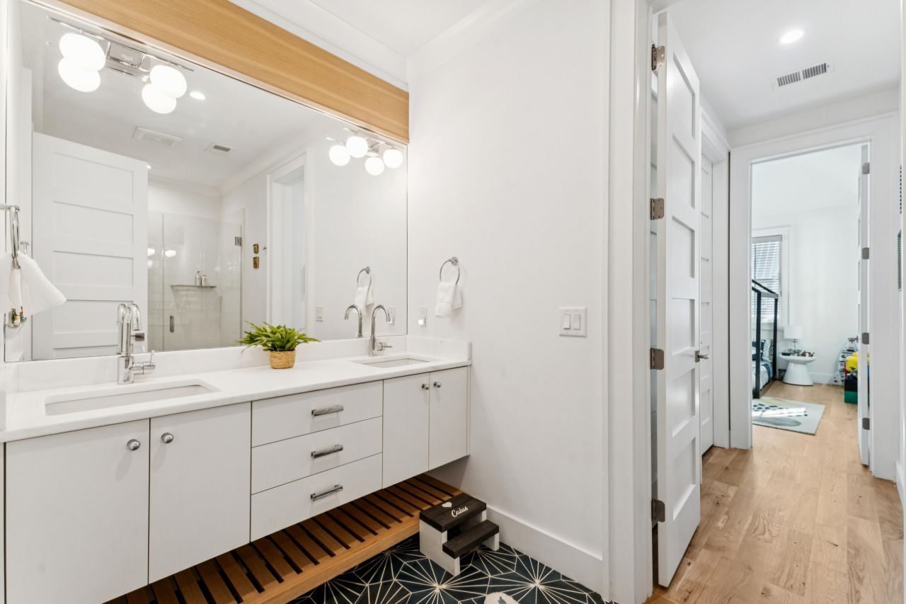 1142 Fulton Hall Lane Photo 28