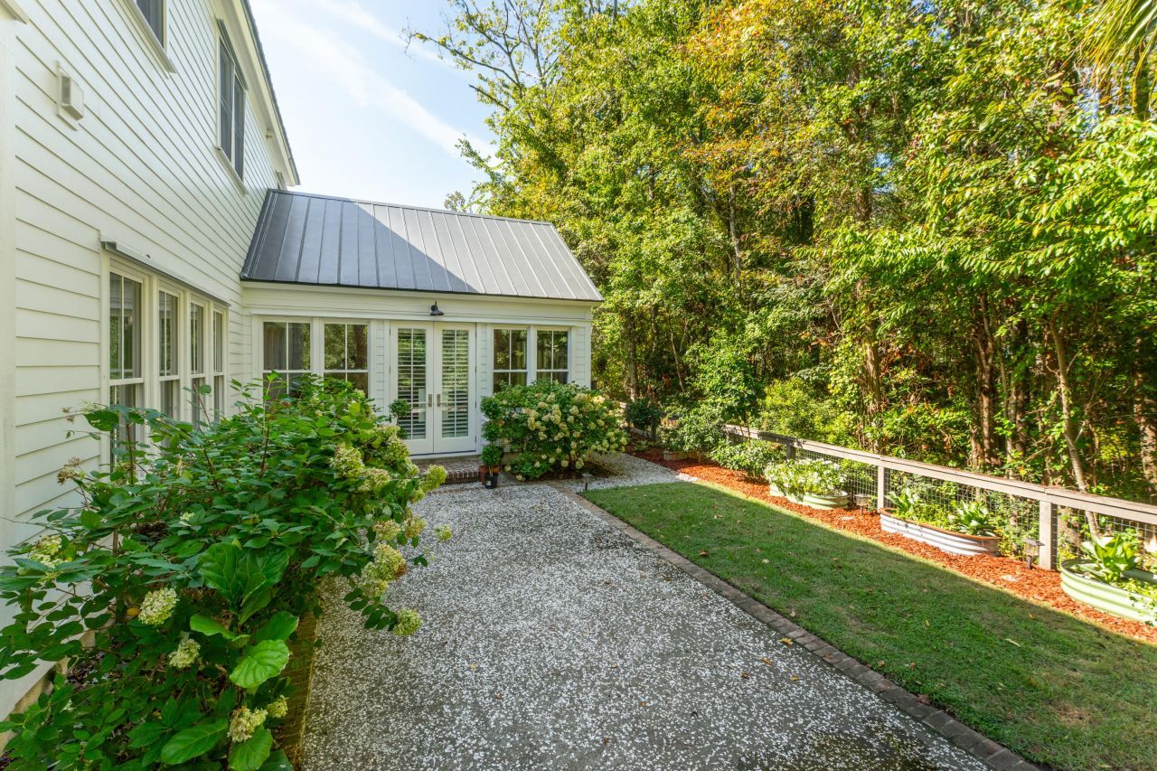 1142 Fulton Hall Lane Photo 35