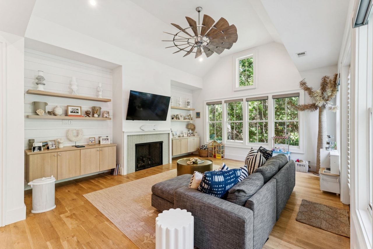 1142 Fulton Hall Lane Photo 7