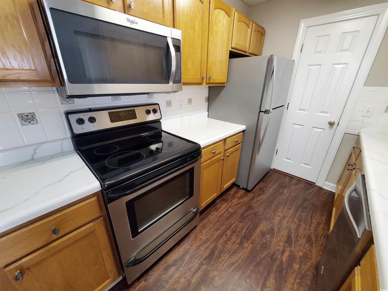 4391 Daphne Ln. Photo 10