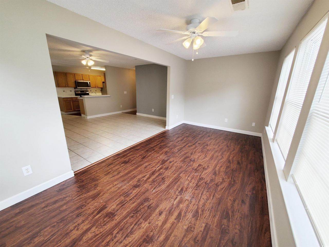 4391 Daphne Ln. Photo 14