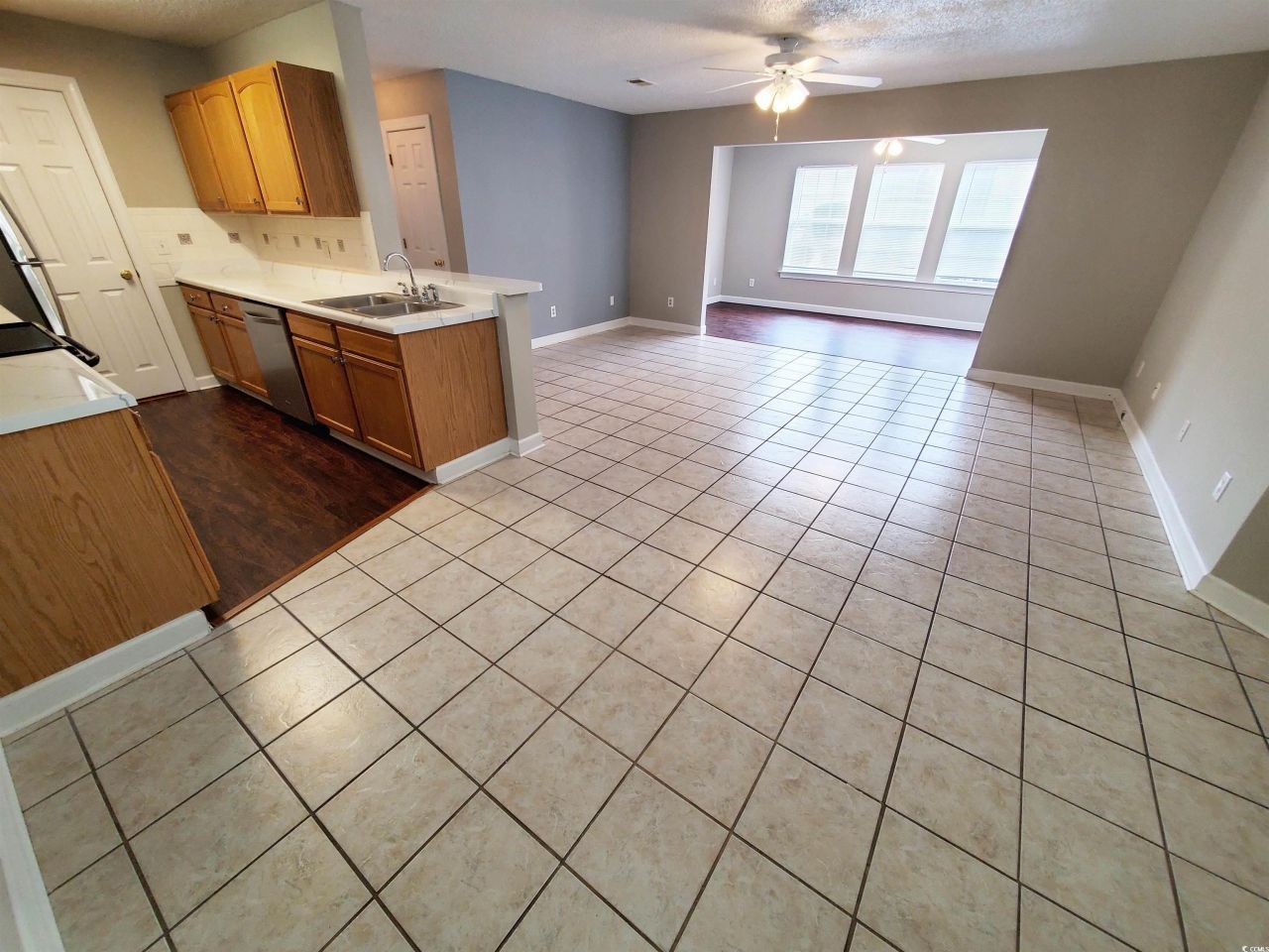 4391 Daphne Ln. Photo 6