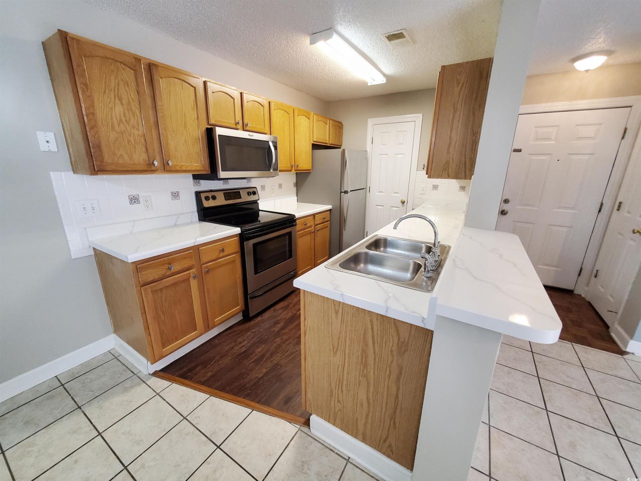 4391 Daphne Ln. Photo 8