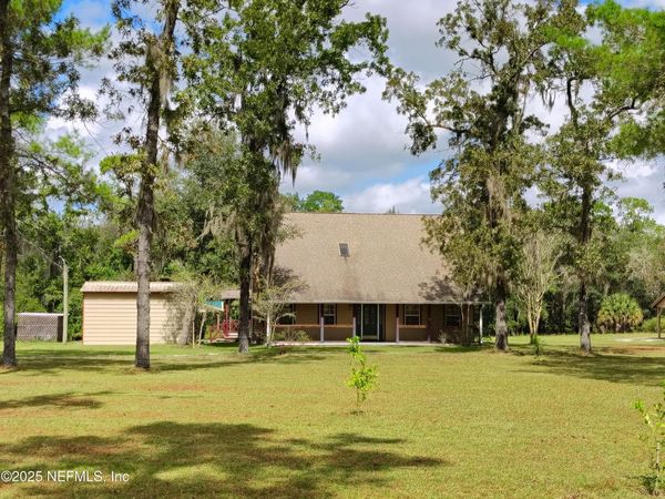 110 JAMES Drive, Palatka, FL 32177