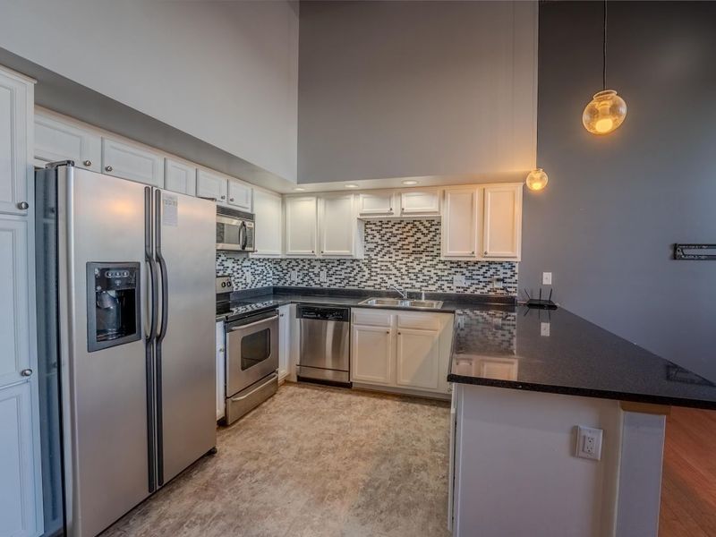 110 N 3rd Street, Unit 606, Columbus, OH 43215 Photo 10