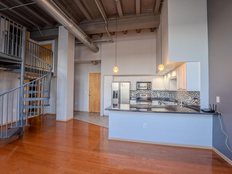 110 N 3rd Street, Unit 606, Columbus, OH 43215 Photo 4