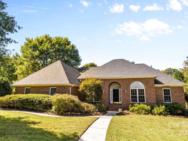 1337 Braeburn Road NW, Concord, NC 28027