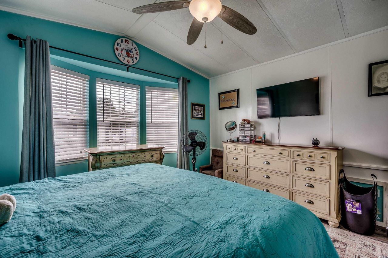 1505 Gardenia Ave. Photo 12