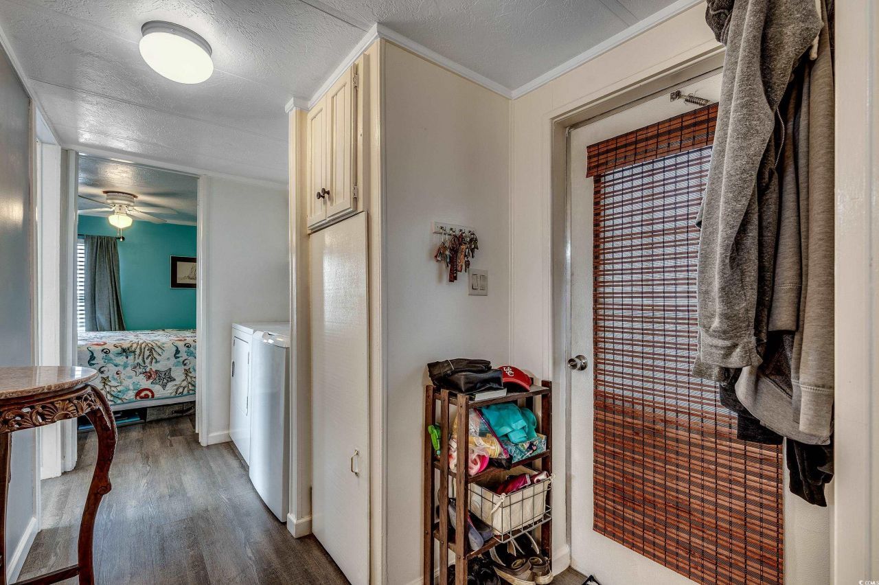 1505 Gardenia Ave. Photo 13