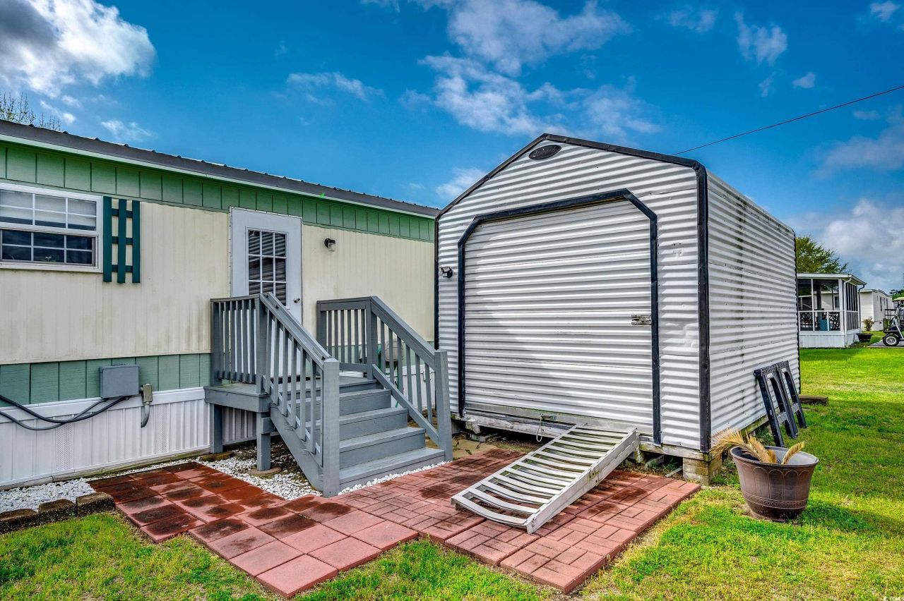 1505 Gardenia Ave. Photo 26