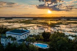 5504 Stonoview Drive photo 4