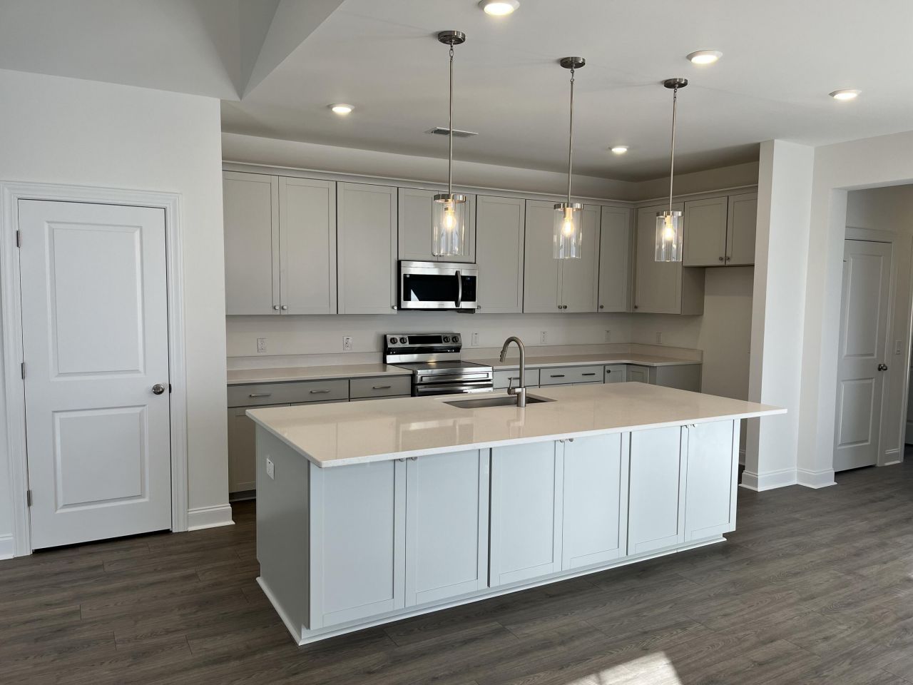 221 Creek Pointe Drive Photo 15