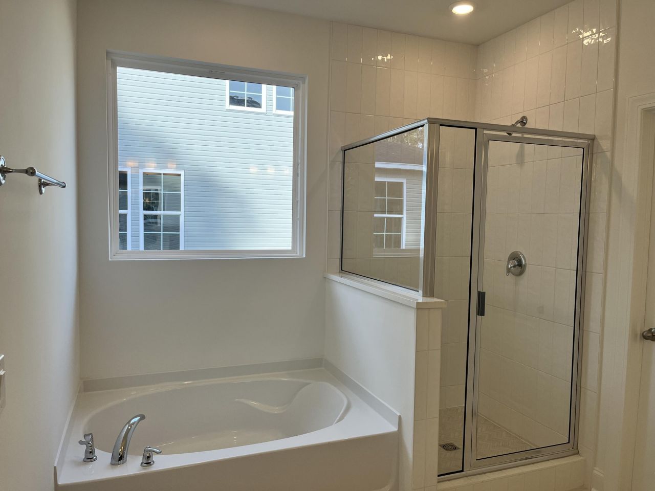 221 Creek Pointe Drive Photo 17