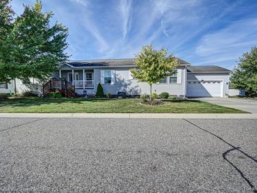 11108 Wood Run Circle, Green Oak Twp, MI 48178