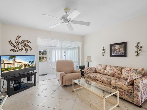 2832 W Crosley Drive, Unit E, West Palm Beach, FL 33415